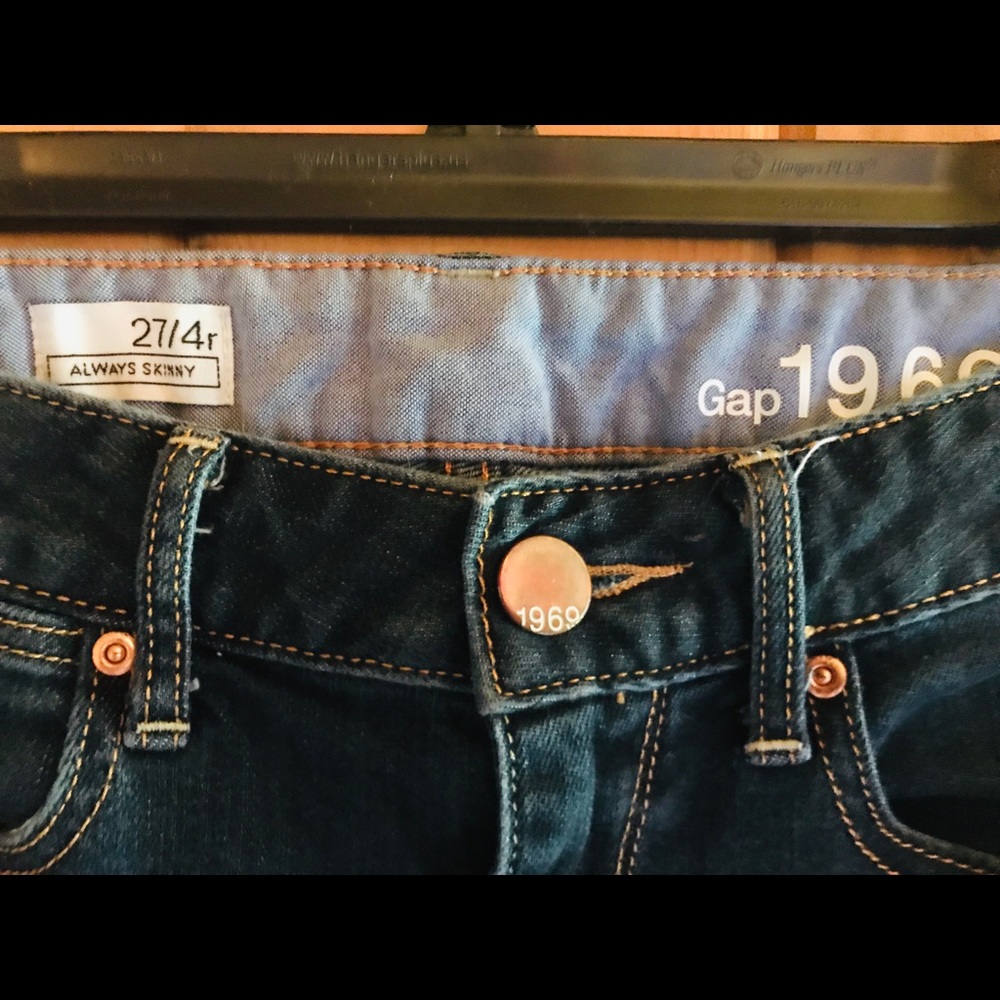 Women’s Gap jeans